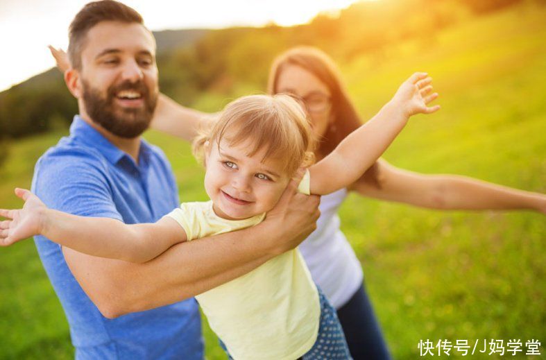 带孩子|李玫瑾：孩子将来是否有出息，去小区广场看一圈，3个特质很明显