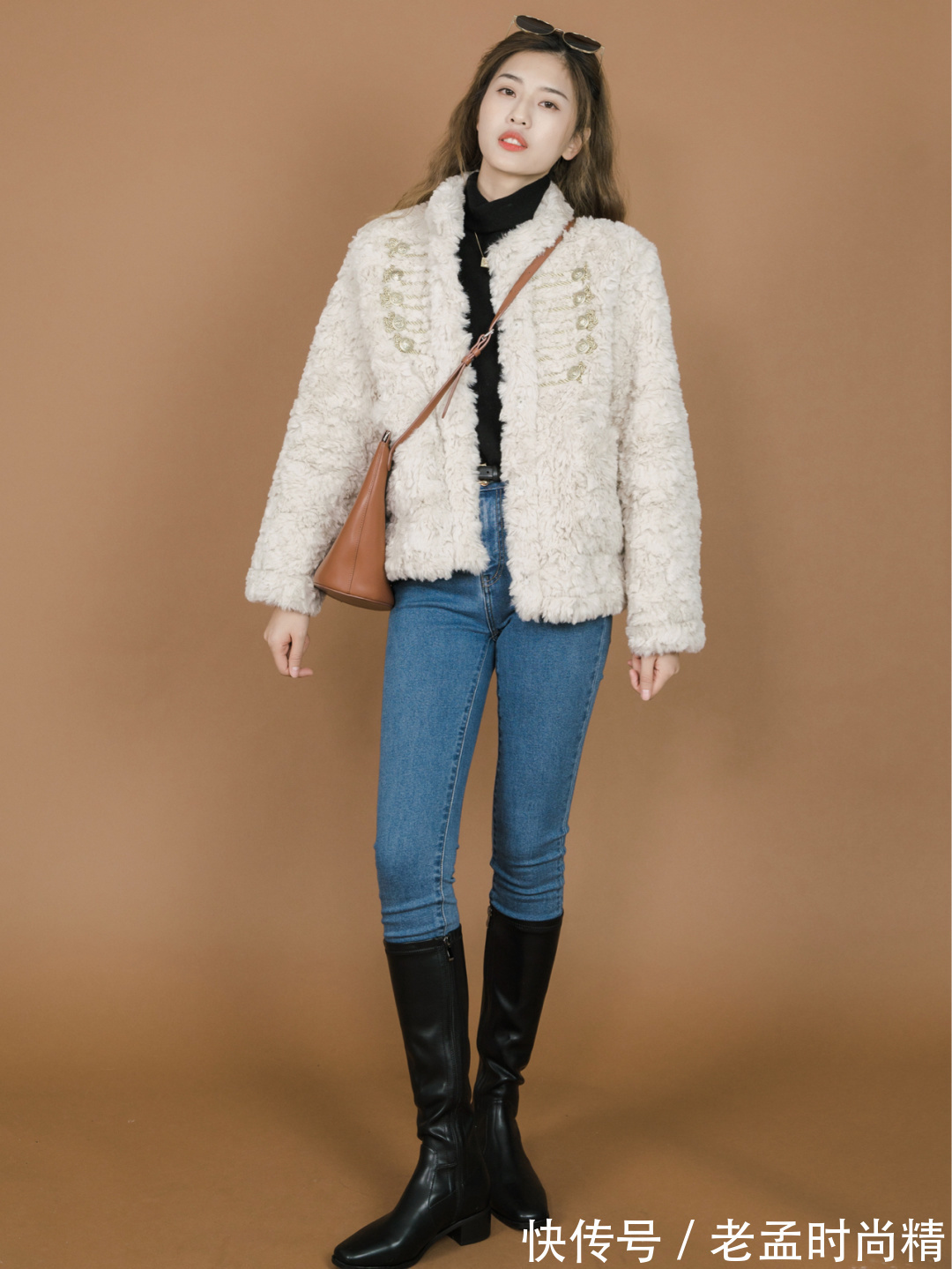 法则|想要把羊羔毛外套穿出高级感!掌握这几套穿搭法则,好看又减龄