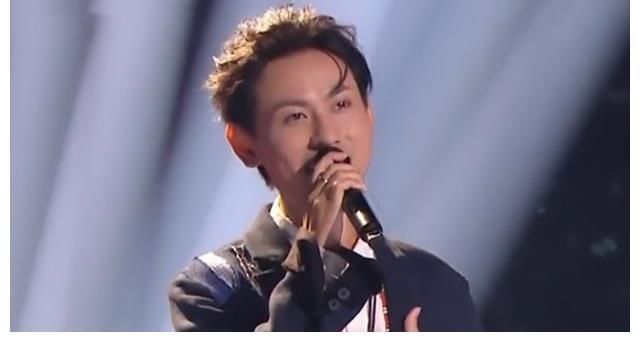 張碧晨|《好聲音2021》首播收視登頂，八位導(dǎo)師喧賓奪主，學(xué)員特色不明顯