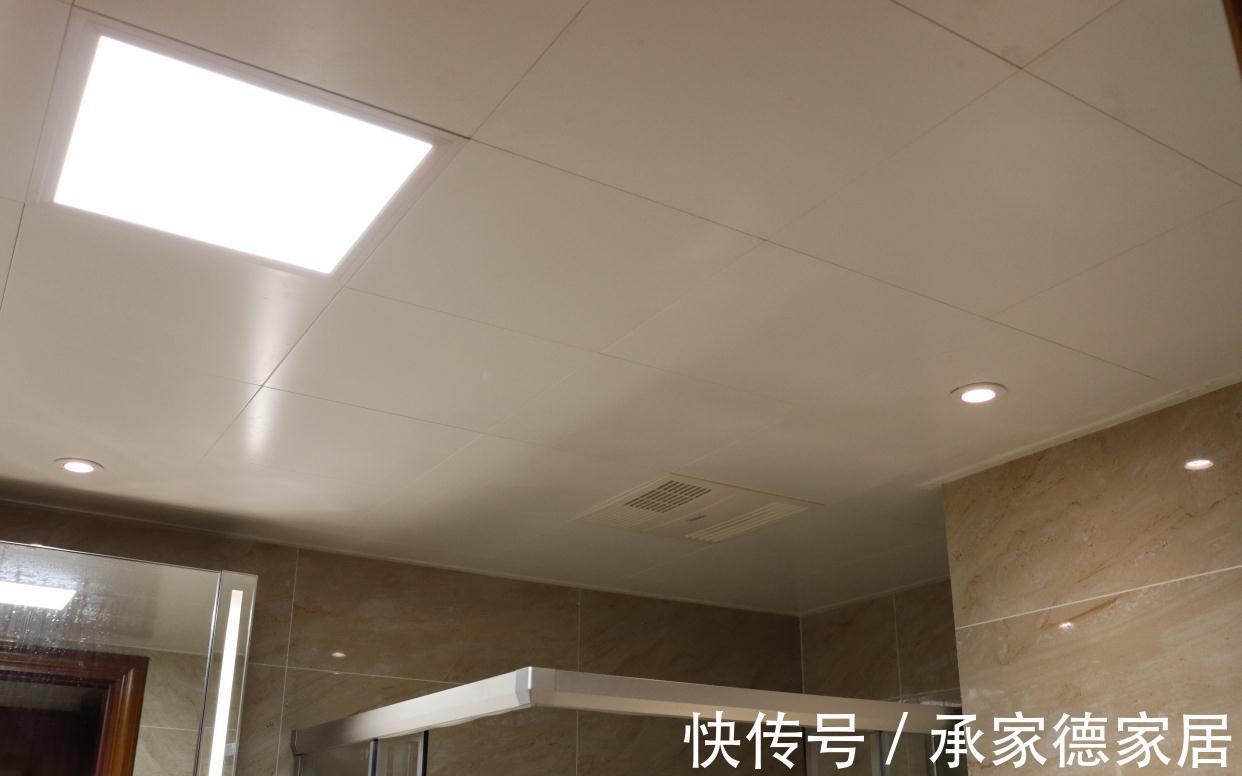 木地板|我家用了一年的卫生间实拍,里面的装修有三处很满意,三处不满意