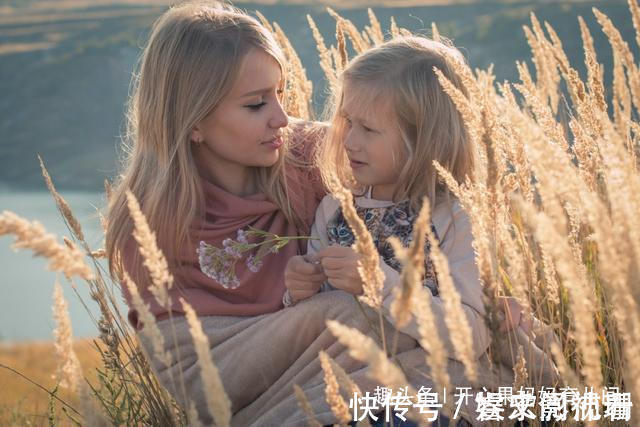 诗词|2岁宝宝便会背古诗唱儿歌,家长怎么教的?其实只需坚持4件事