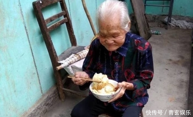 一辈子|这位奶奶说这道是祖传的秘法,已吃了一辈子了