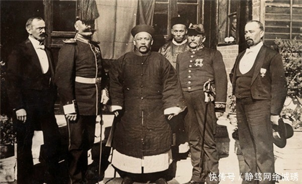 帝国|此人吹嘘自己刀枪不入，袁世凯：我不信，掏出手枪就来了一枪