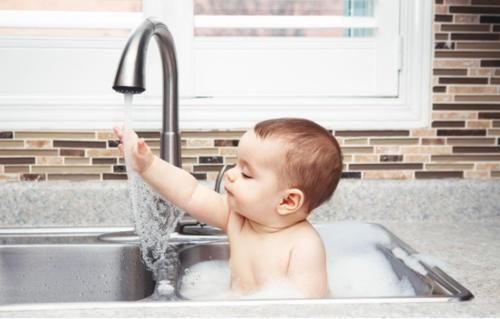 婴儿|3岁前是“黄金发展期”，别错过三大窗口，最后一种特重要