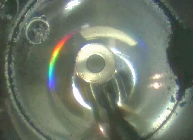 小行星 日本“隼鸟2号”打开密封舱,里面有物质约0.1克,却黑如煤炭