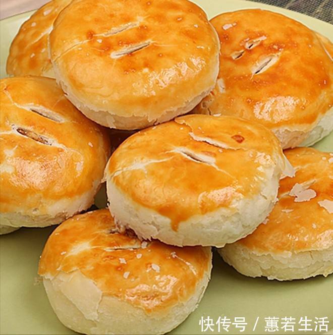 外酥里嫩的老婆饼，简单好吃，酥到掉渣
