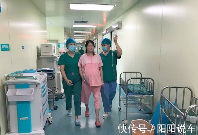 六胞胎|孕妈分娩四胞胎变六胞胎,急哭产房外的爸爸,六个儿子得花600万