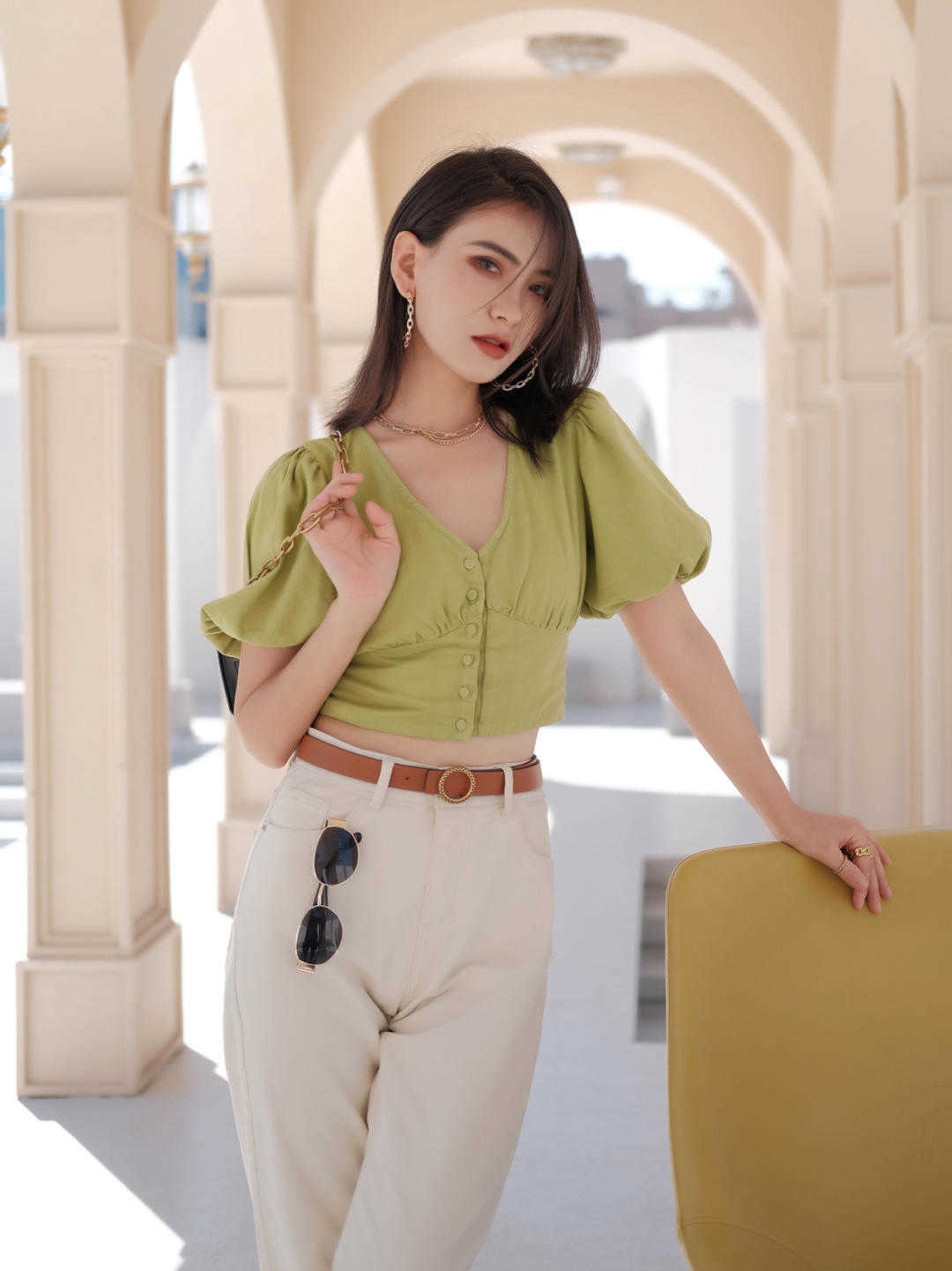 小技巧|越简单越高级,看看这几个穿搭小技巧,让你气质翻倍还洋气