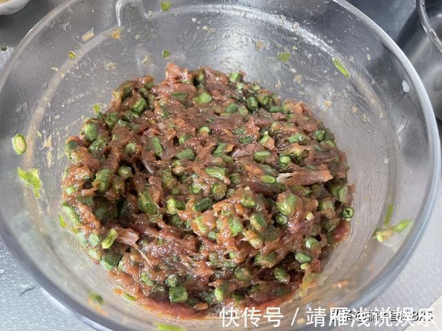健脾|大包子真诱人,有肉有菜,健脾开胃,越吃越香,一次吃仨不是个事