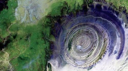 小行星 地球上有一只神秘的“眼睛”,一直死死地盯着太空,见过吗