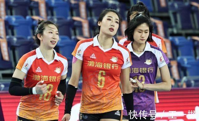 江苏女排|29岁女排国手加盟冠军队后脱胎换骨,将成李盈莹国家队主力对角