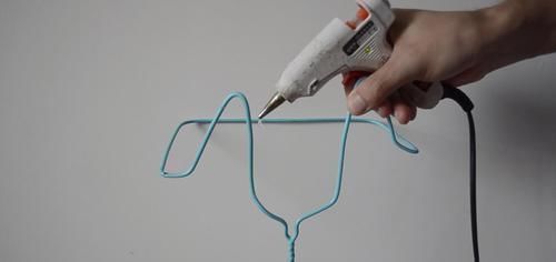 衣架|你家有旧衣架吗?简单一改造,放在卫生间特别实用,都看看吧