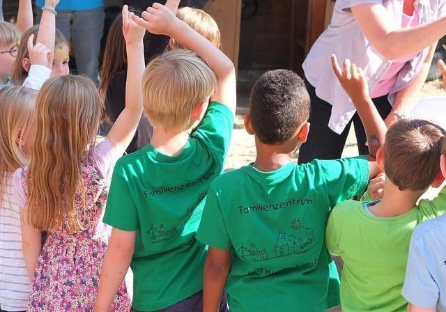 道德感|“31岁还是个孩子”:“巨婴式教育”能不能洗洗睡了