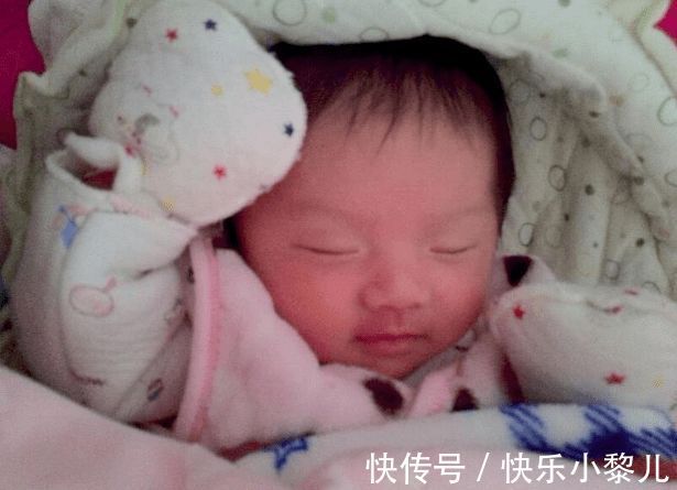 三个月|照顾三个月内的宝宝,要做好四个方面,助力宝宝成长,爸妈不受罪