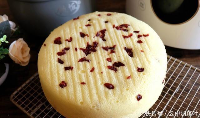 放油|5个鸡蛋1碗面粉,不放油少放糖,用电饭锅做一个好吃又好看的蛋糕