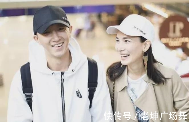 王一博|《街舞4》队长展厨艺，王一博独居吃手抓饼，韩庚婚后常下厨