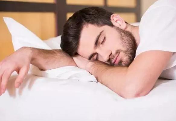 蒲公英|男人,出现5种迹象,说明已经老了,哪怕只占了1个,也要开始保养