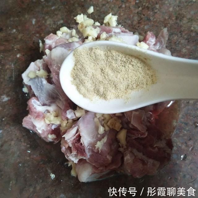 蒸菜|热天多吃蒸菜,这菜蒸一蒸就上桌,鲜美到流口水,好吃停不下筷子