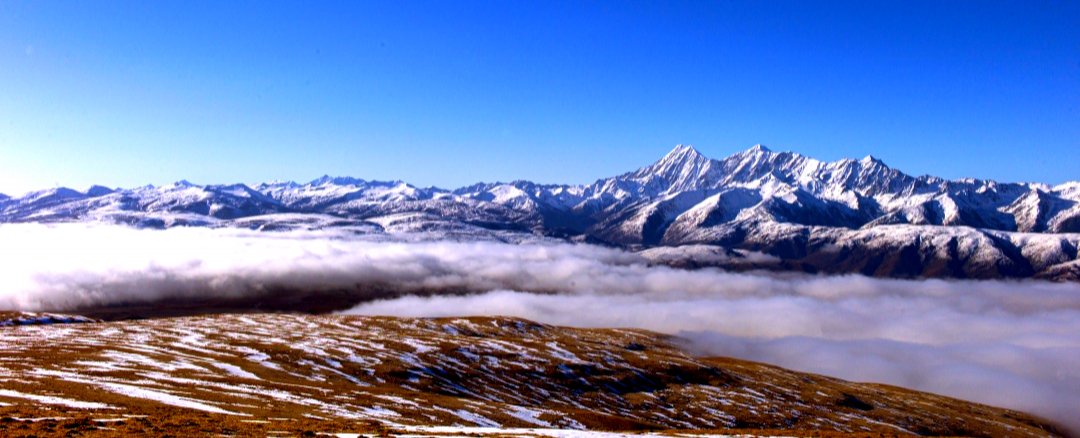 雪线|一睹甘孜县小众雪山美颜，感受这连接天地的诗意