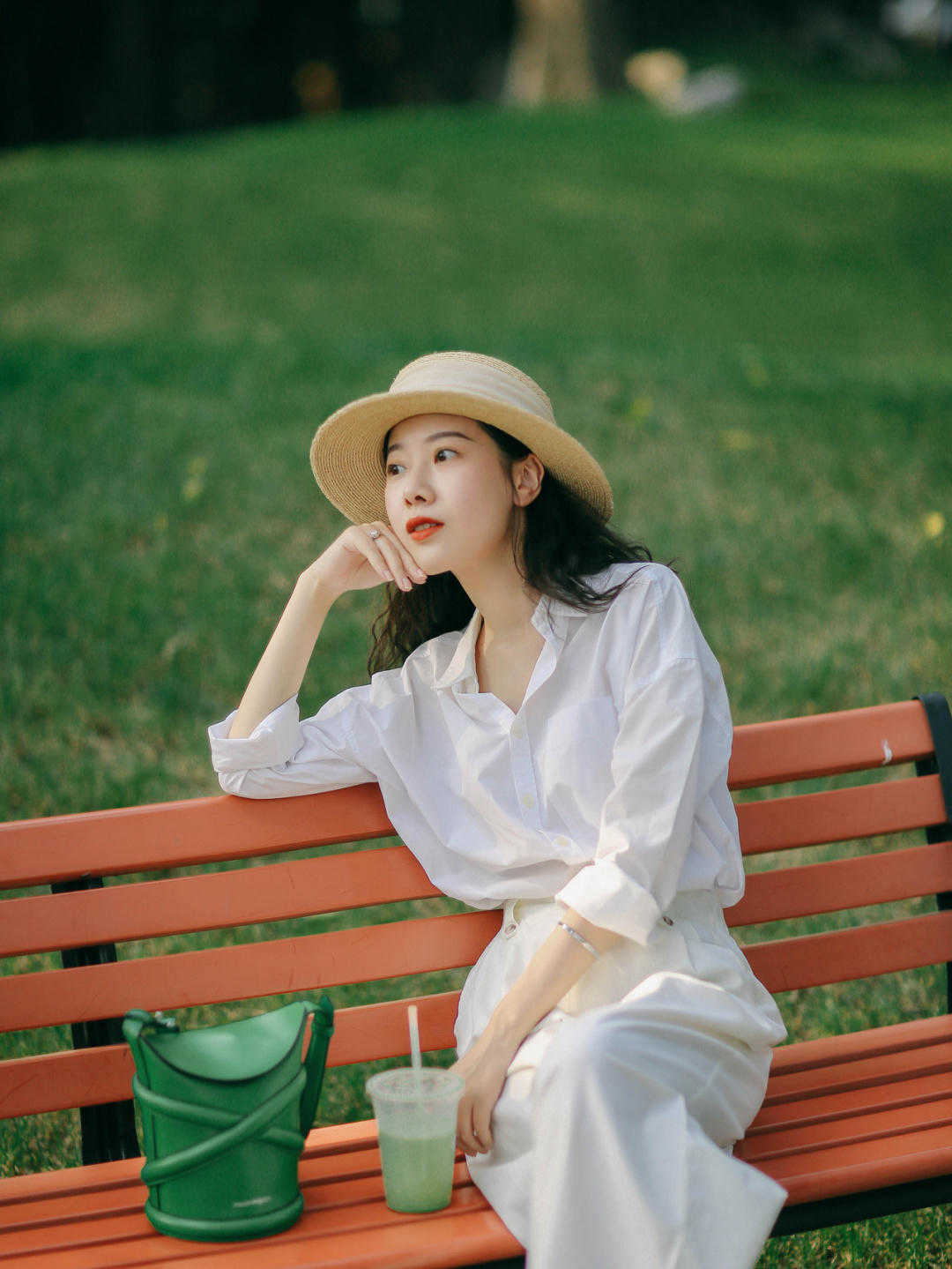 夏季|多雨的夏季,正是穿夏装的最佳时期,这样搭配,才显得高级时髦