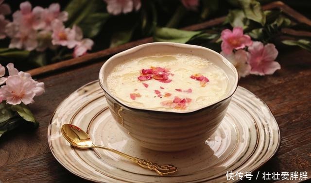 分钟|早餐吃鸡蛋,有一种懒人做法,简单又美味,只用2分钟,真省事