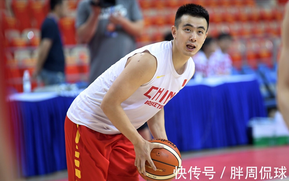 中国男篮|赵睿正式表态,杜锋收获意外惊喜,中国男篮后卫6选5或已有定论
