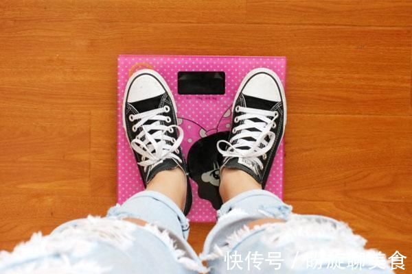 教练|为什么体重会忽高忽低？什么时间称才准？教练：记住时间点