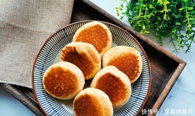 他很软香甜但不油腻,他富含鸡蛋的味道,几天内不会很难