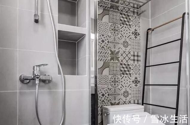 切割|越来越多人卫生间不装柜子了,现在都流行这样做,太聪明了