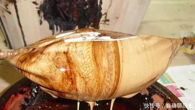 这位故宫古琴修复大师，为了取得顶级的琴漆，他历尽艰辛获得成功