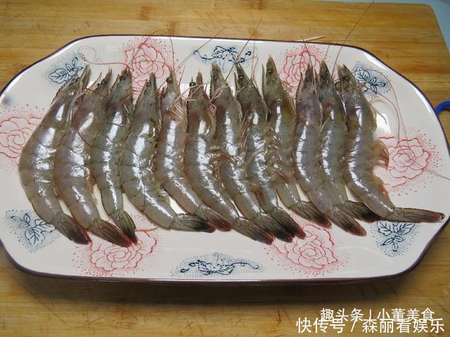 鲜嫩|无论煮什么虾，都不要直接加水煮，多加这1步，虾肉鲜嫩无腥味