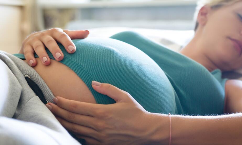孕妇|孕晚期只能左侧睡？盲目坚持会害了娃，这样睡对胎儿有好处