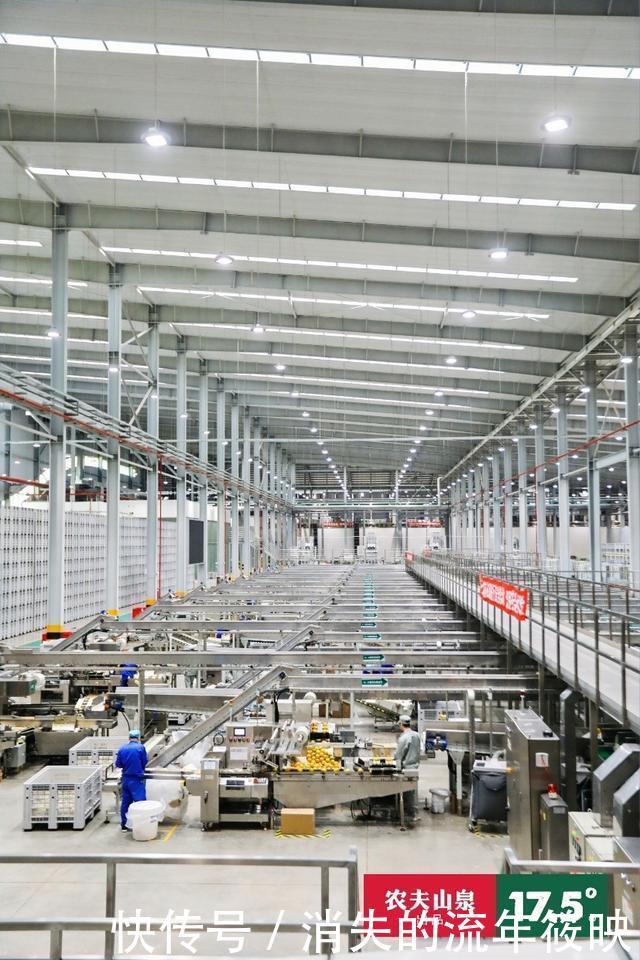 山泉信丰工|拼多多直播溯源农夫山泉17.5°橙,“百亿补贴”助推橙中之王