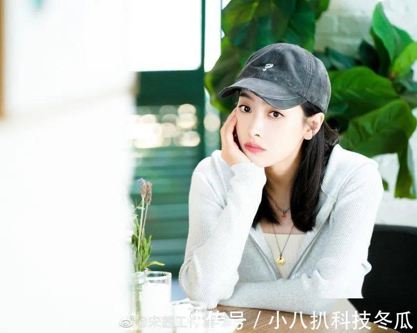 大脸|别让大脸拉低你的颜值!get这4个技巧,时髦翻倍还显脸小!