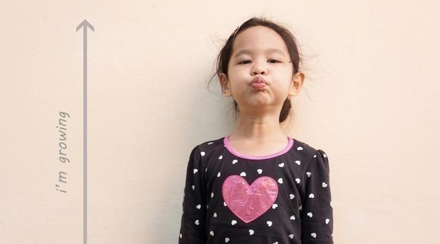 高峰期|孩子进入身高“猛涨期”,身体有4个表现,父母忽视娃少长10公分