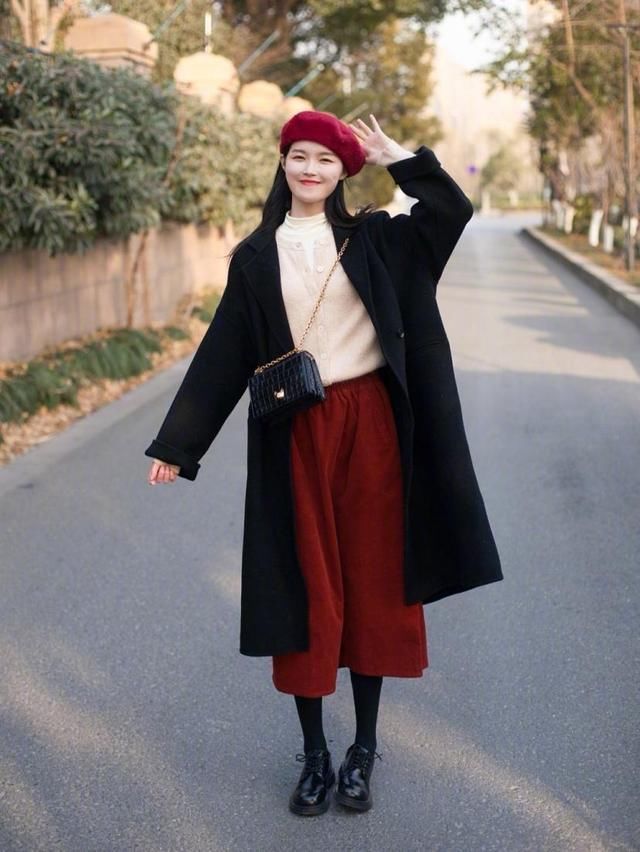 会穿的女人,都懂得用这几款“配饰”进行搭配,时髦又不易撞衫