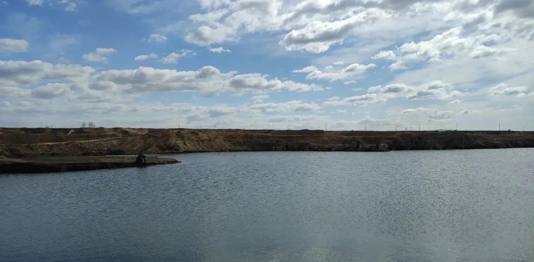 冬季野钓,不是哪里都有鱼,避开四个“空军位”,鲫鱼排队咬钩