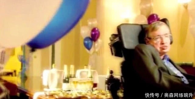 霍金曾举办时间旅行者宴会，结果没有一个未来人参加，为何？