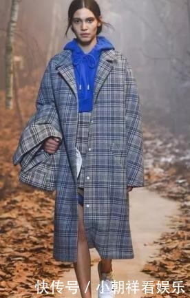 大衣|大衣+卫衣=个性时髦,今冬就这么穿了!虽然混搭,但很时尚
