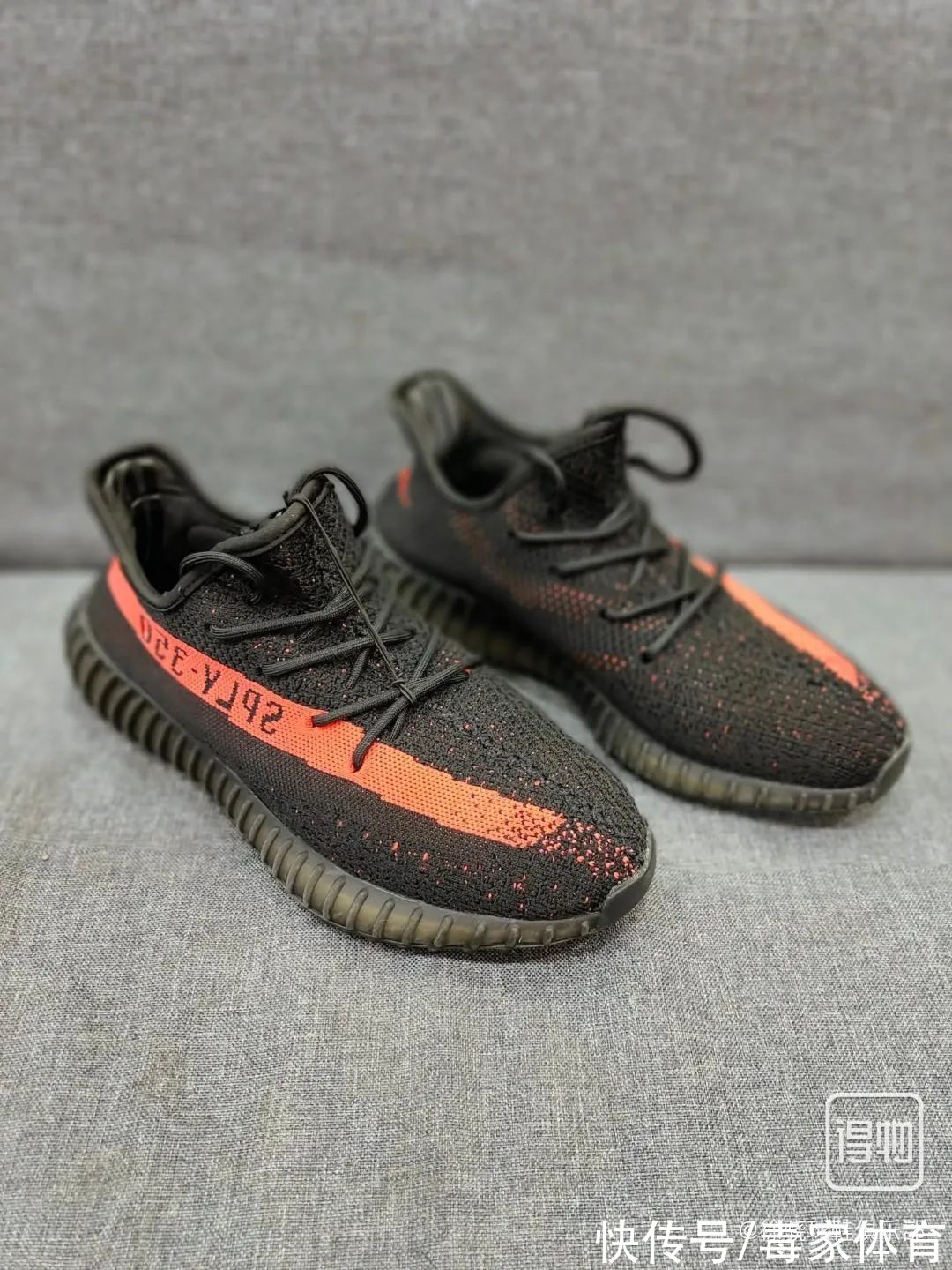 得物 adidas杠上NIKE？接连复刻2双神鞋，YEEZY 350 奥利奥+黑粉即将回归