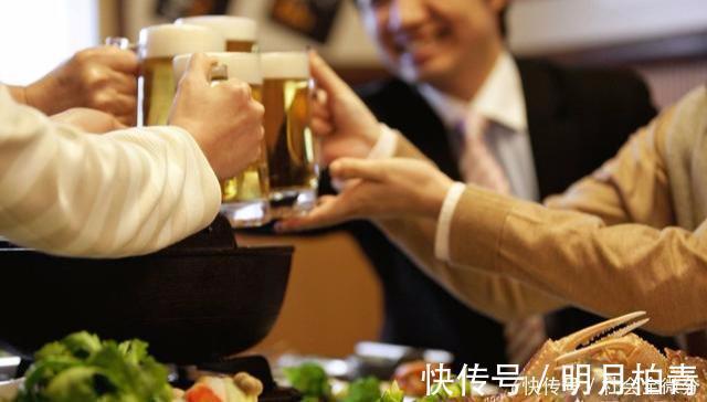 一滴不沾|喝酒对血压到底有啥影响,高血压究竟能否喝酒这篇讲的很明白