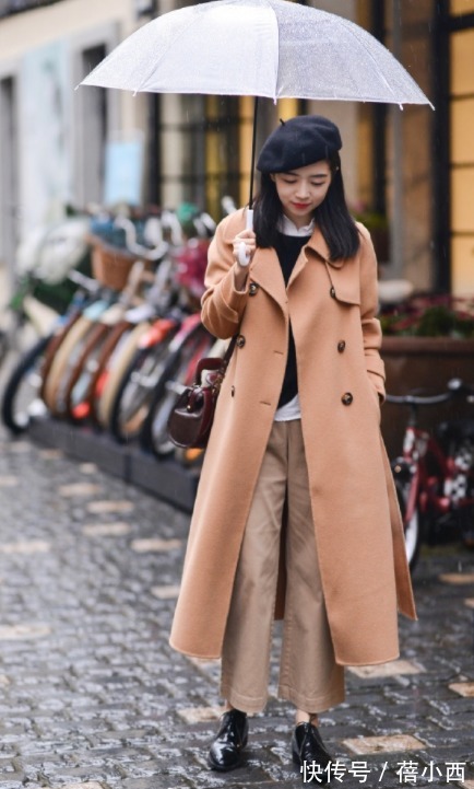 毛衣|秋冬还是穿“大衣”最高级,搭配毛衣、牛仔裤、半身裙时髦又气质