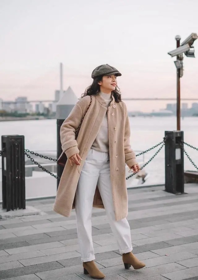 寒冬已至，保暖的“毛绒外套”火了起来，时髦又百搭，潮人都爱穿