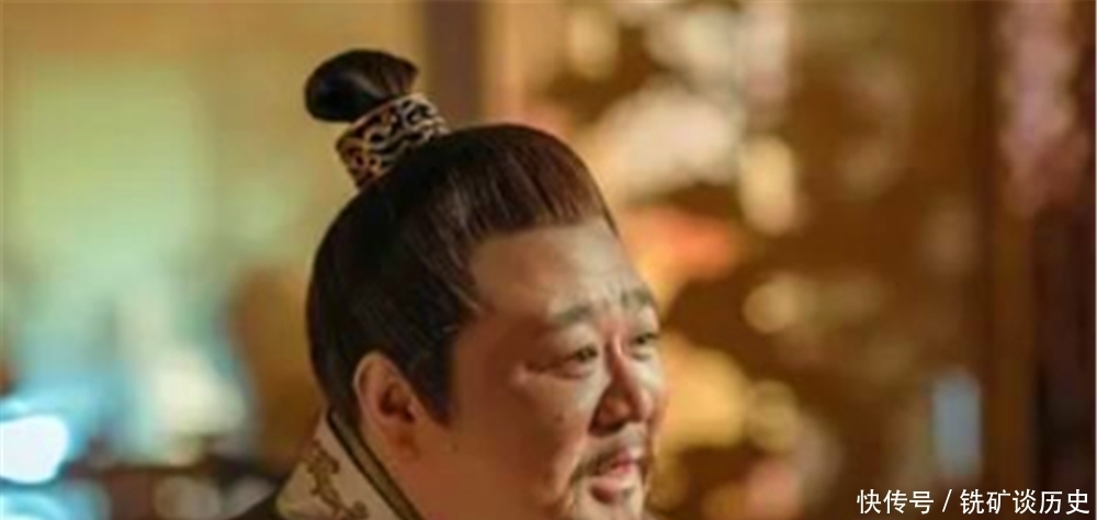 皇位|朱棣可以把皇位直接传给朱瞻基么？朱高炽架起来不违法吧？