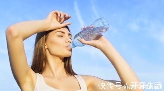 魔芋|出现便秘太痛苦?用这2招让你轻松排便,远离便秘