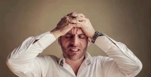 迹象|男人开始衰老时，身体可能有4个“迹象”，若一个都不占，恭喜你