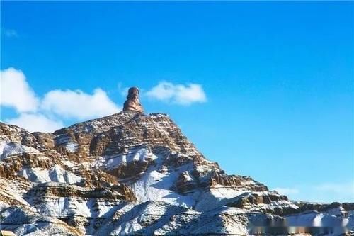 拥抱一山一水一沙漠，你知道是哪里吗？