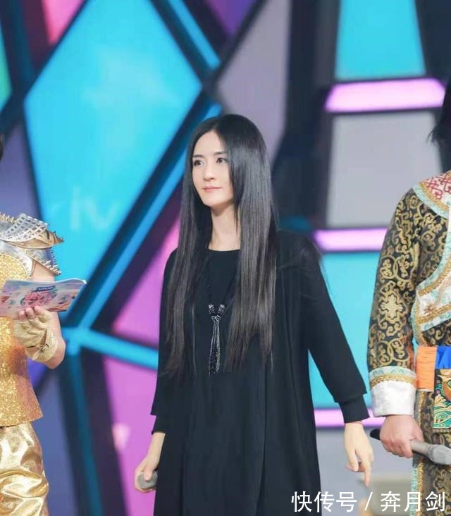 丁程鑫|《快乐大本营》新加入两位主持人，谢娜出局，吴昕位置惹争议