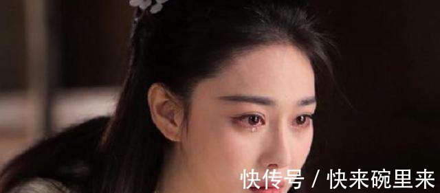 对联|寡妇上联“昨日今日明日,日复一日”木匠对下联,寡妇感动哭了!