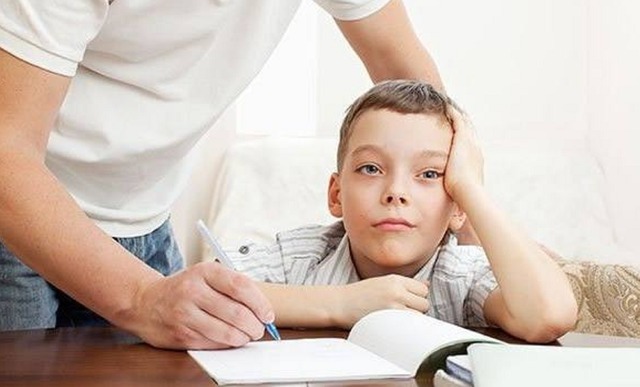 那個(gè)“寧愿坐在寶馬里哭”的拜金女，10年過去了，她現(xiàn)在笑了嗎